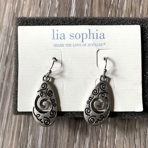 Lia Sophia earrings